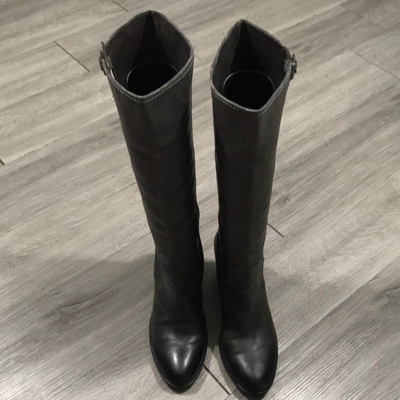 Vince Camuto Gray Burnished Leather Gettila Tall Round Toe Boots size 7.5 - Picture 2 of 8